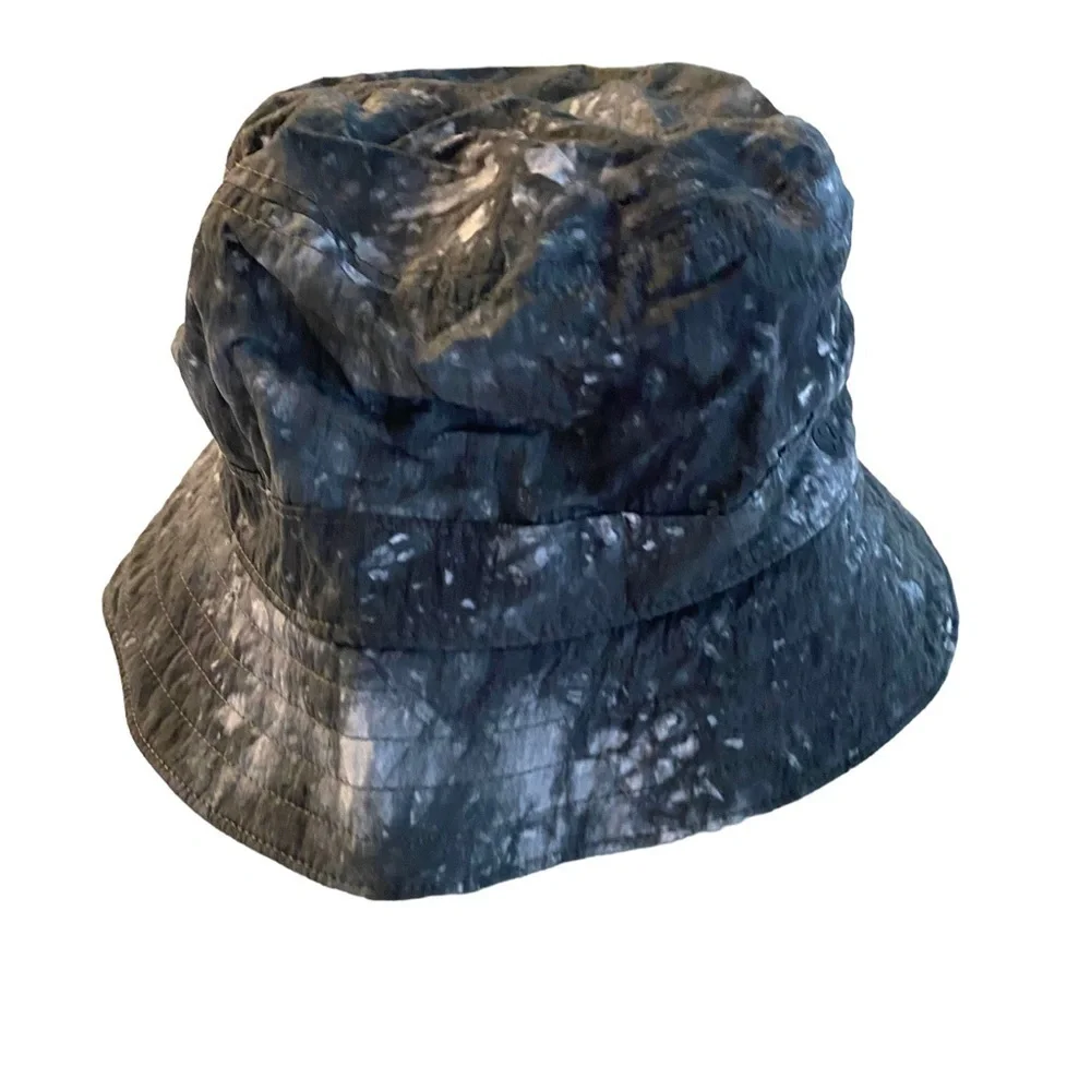 Lululemon On‎ My Level Bucket Hat Ink Vapor Ice Grey Multi